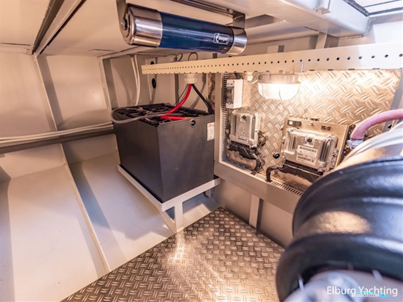 Argos 13.50 - Three Cabin - Sunroof