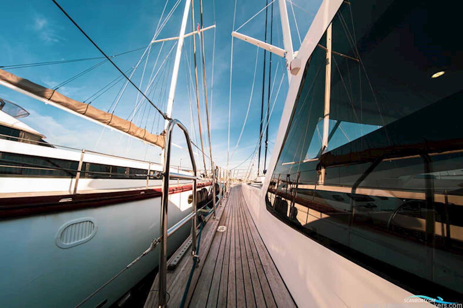 Ark Yacht MOTOR SAILOR 24 m. - CE CATEGORY A