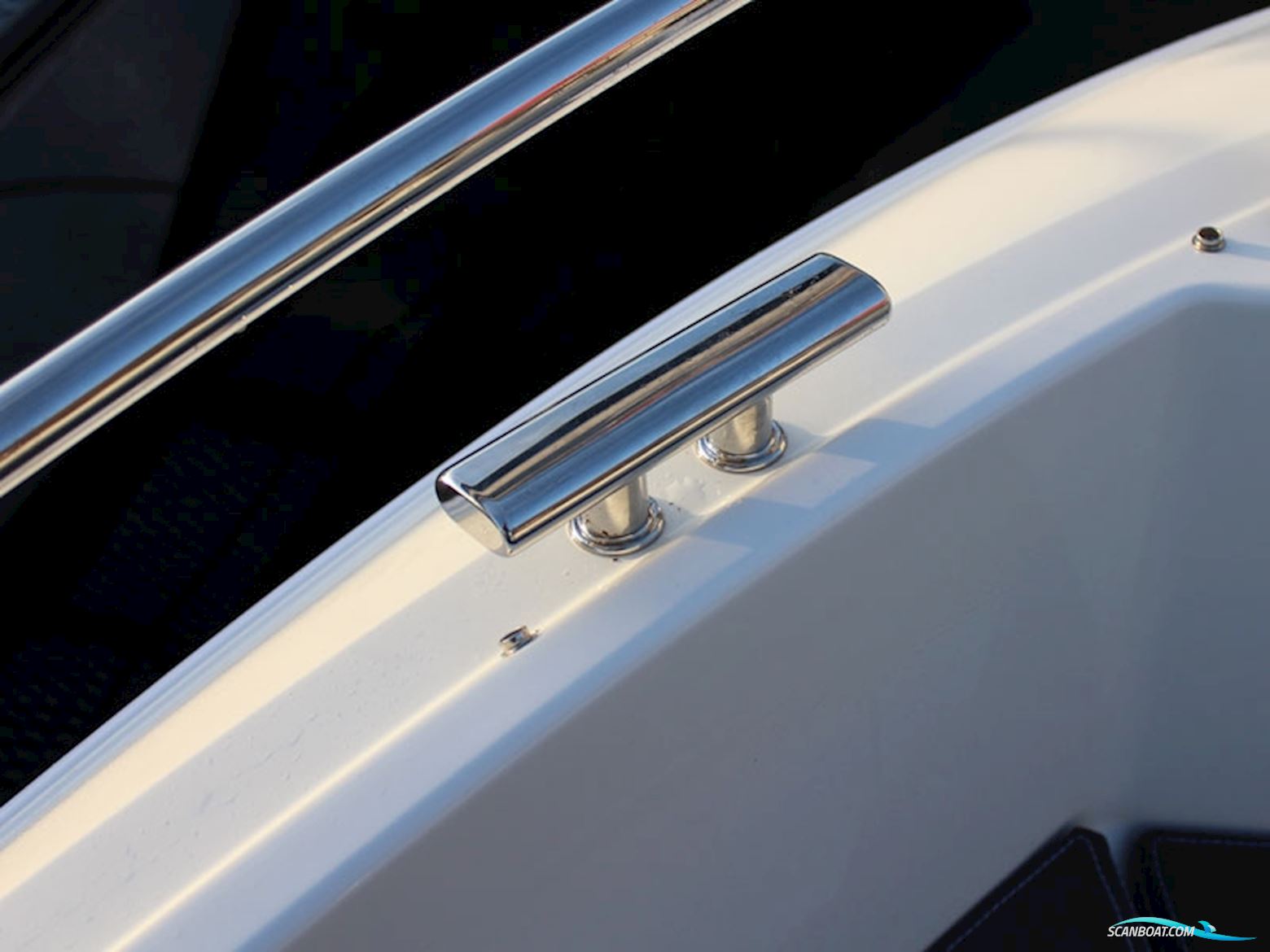 Askeladden C61 Center Console