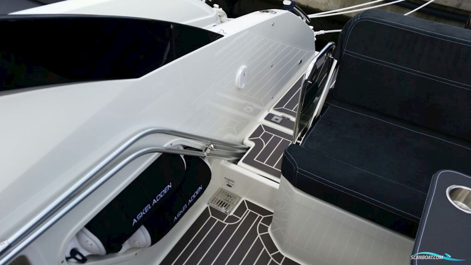 Askeladden C65 Bowrider