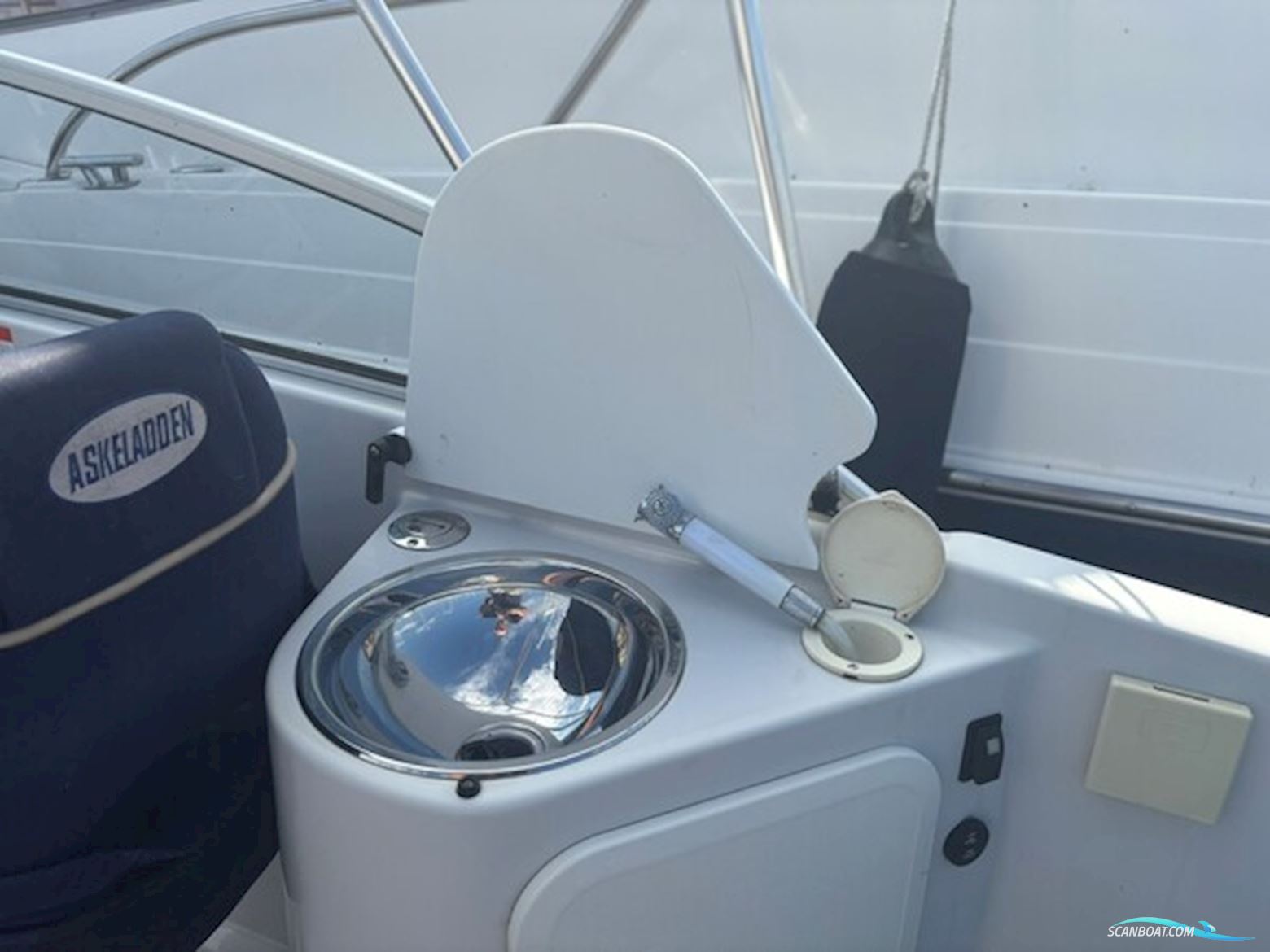 Askeladen 605 Explorer