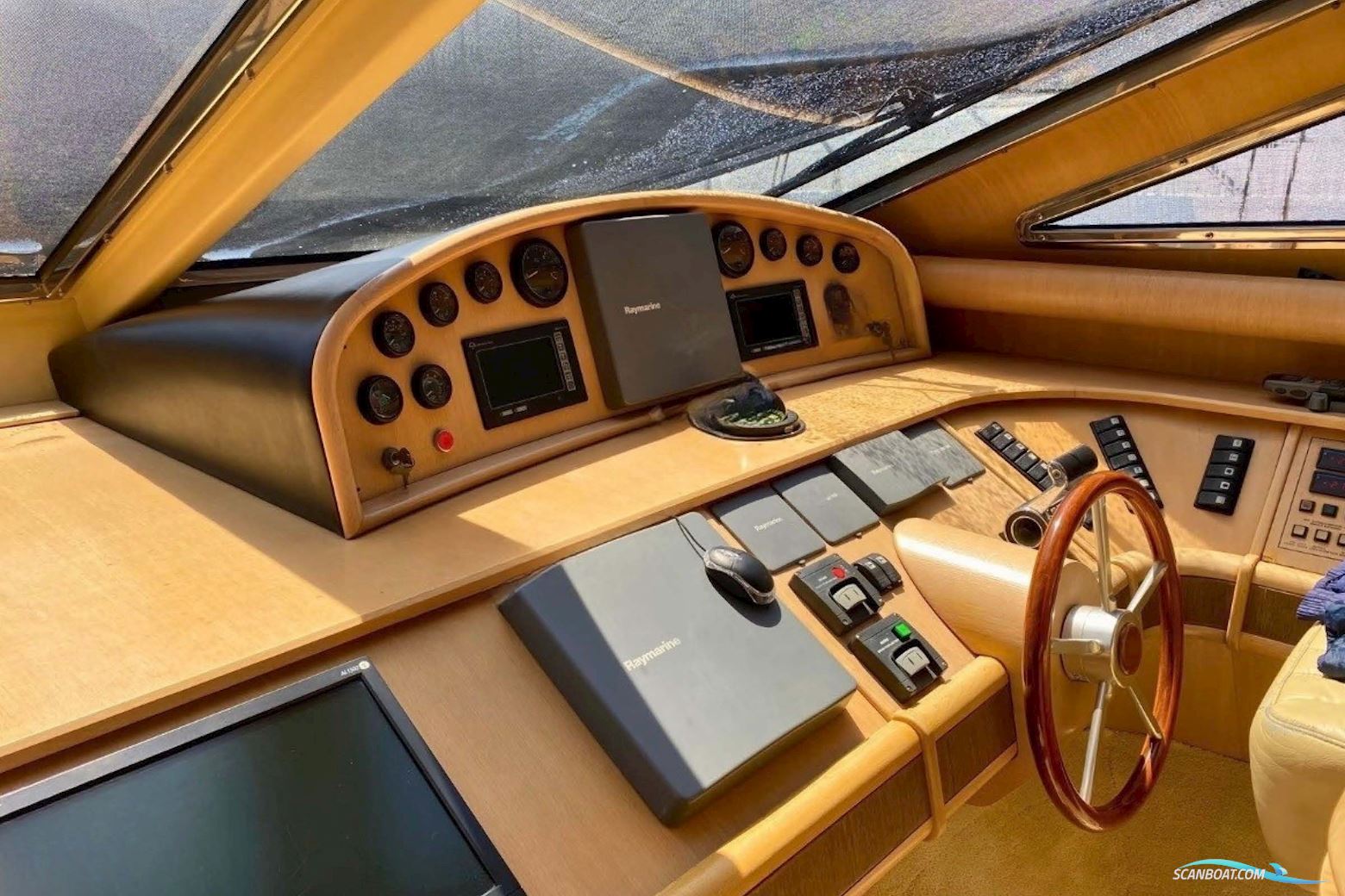 Astondoa 72 Glx