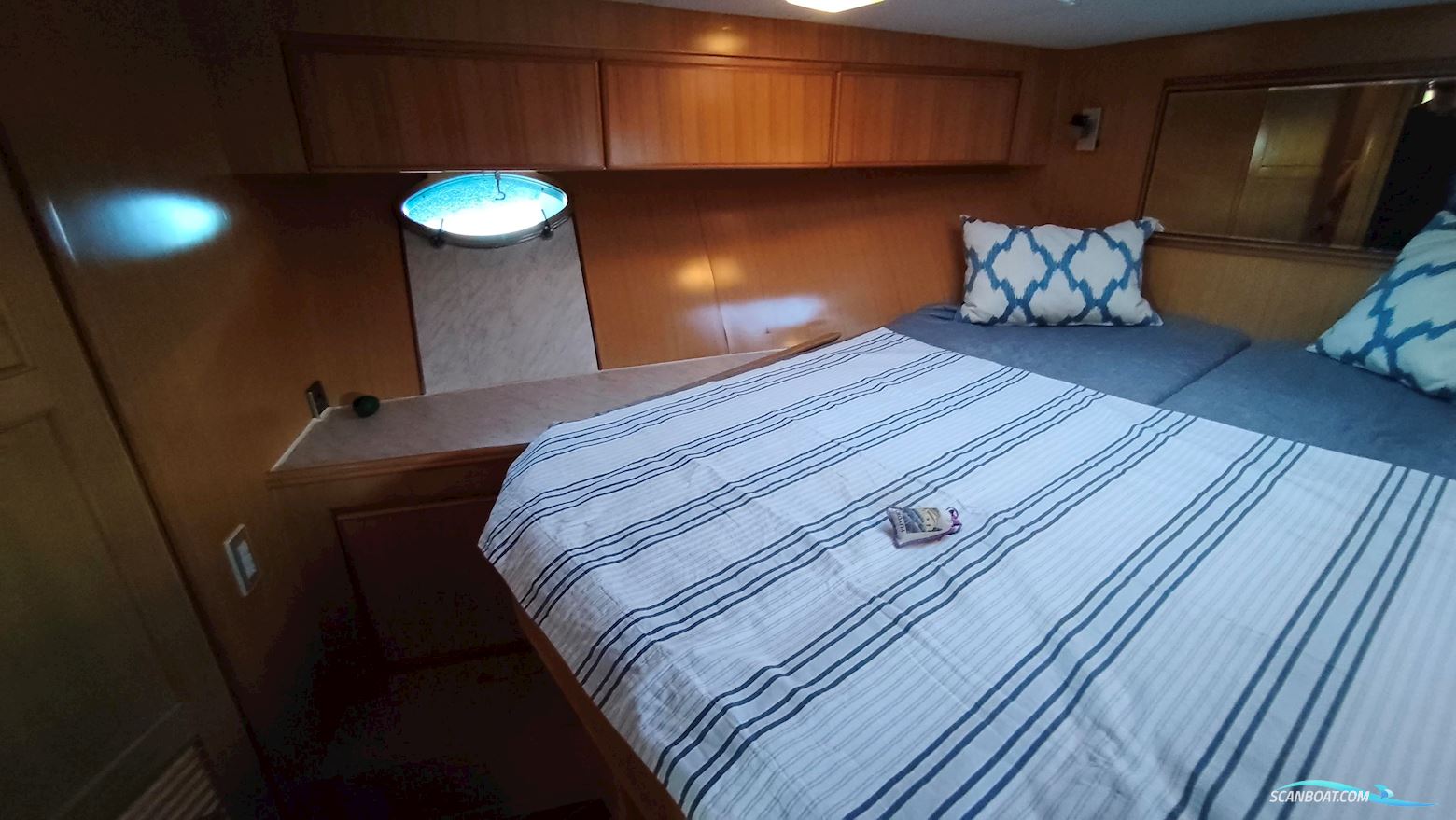 Astor 44