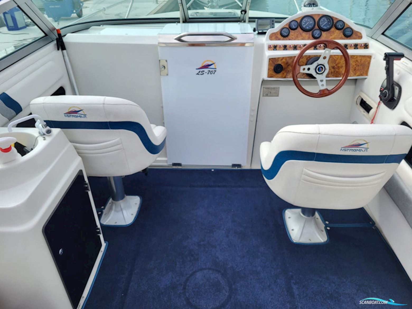 Astromar LS-707 mit Trailer