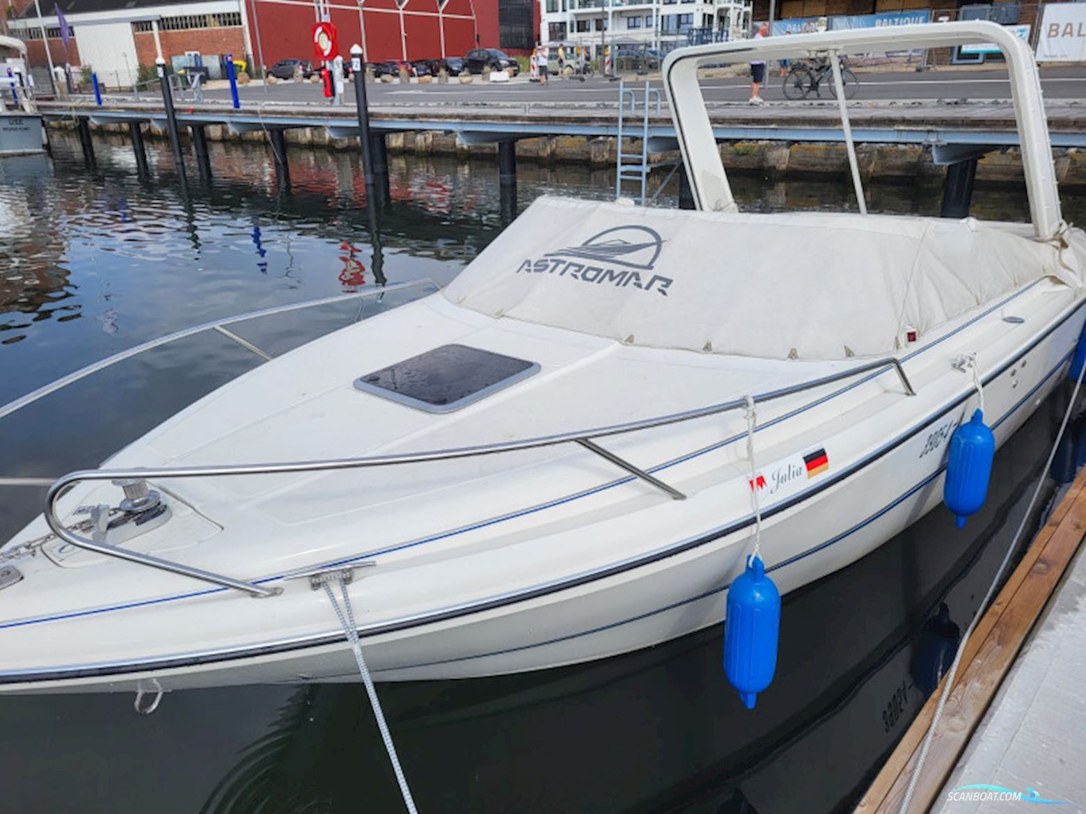 Astromar LS-707 mit Trailer