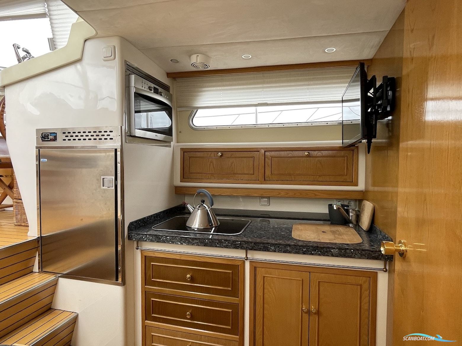 Atlantic 37