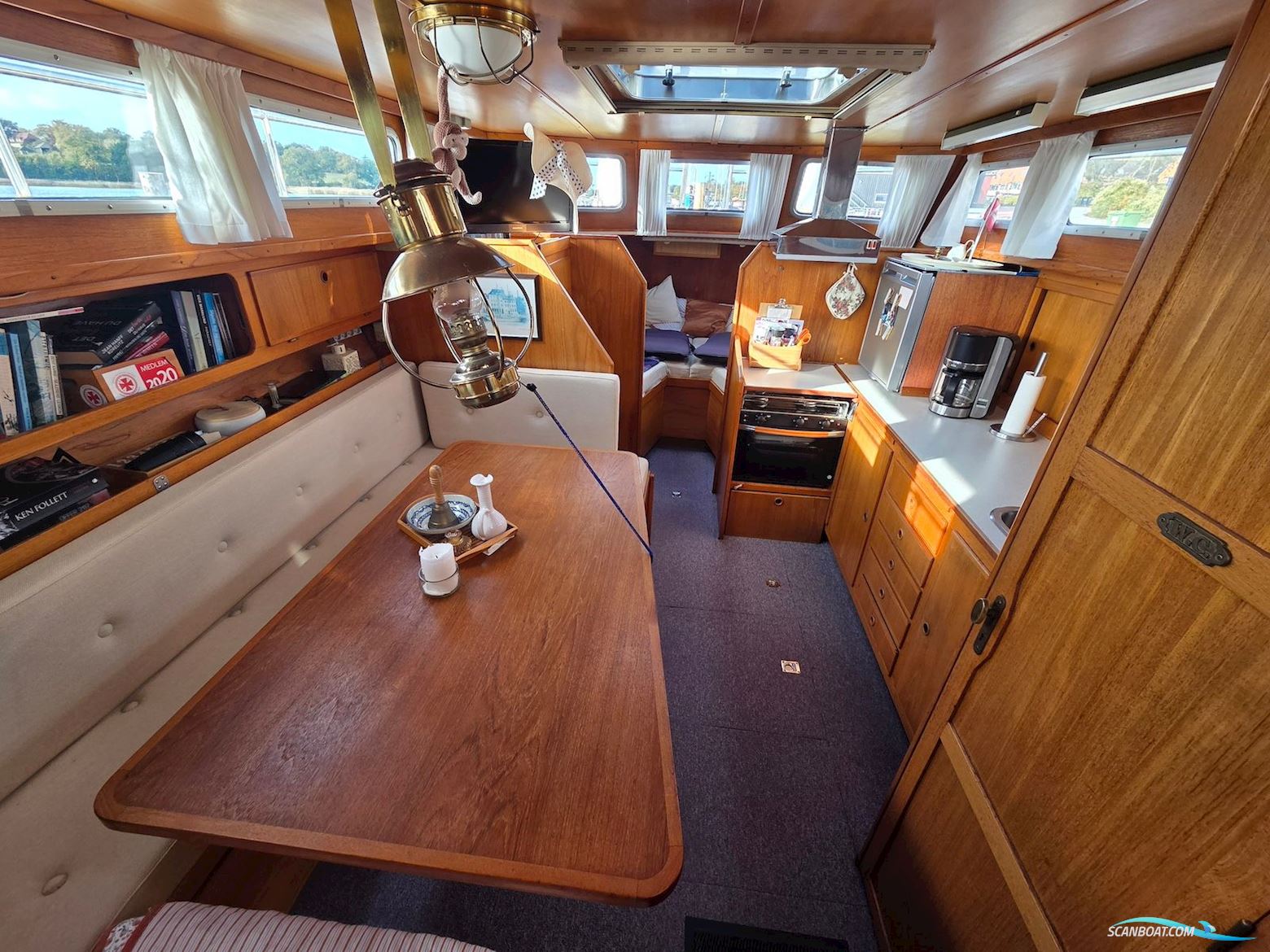 Atlantic 37