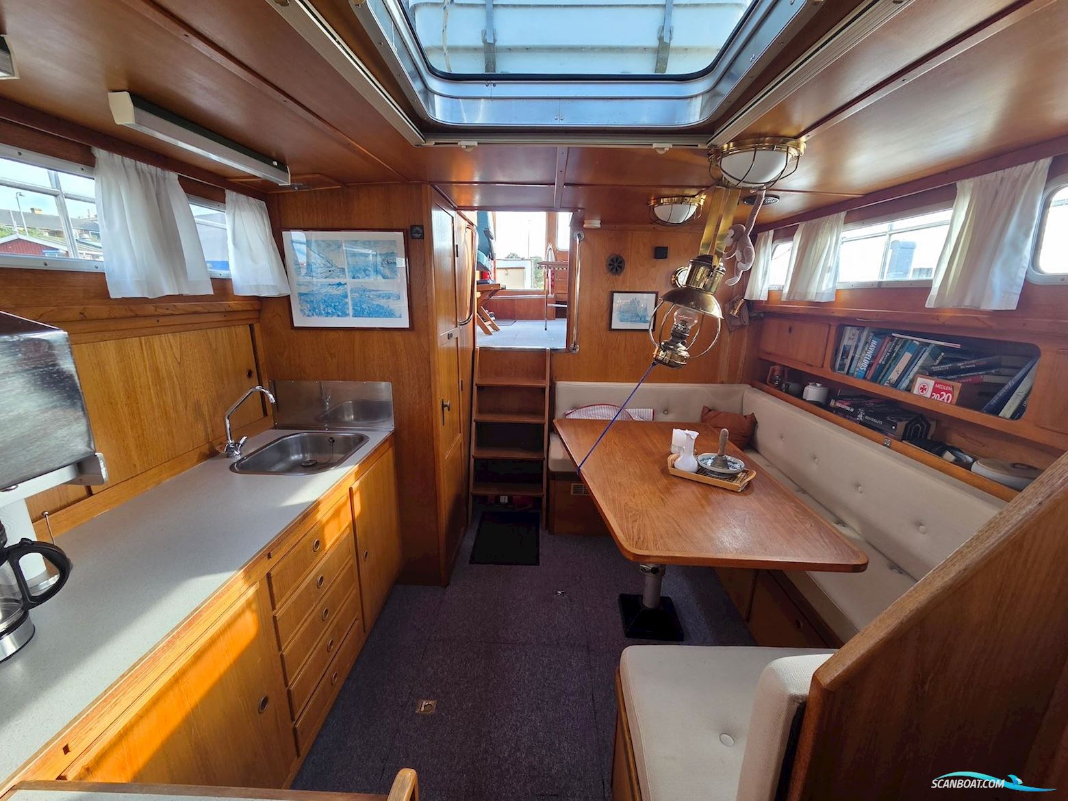 Atlantic 37