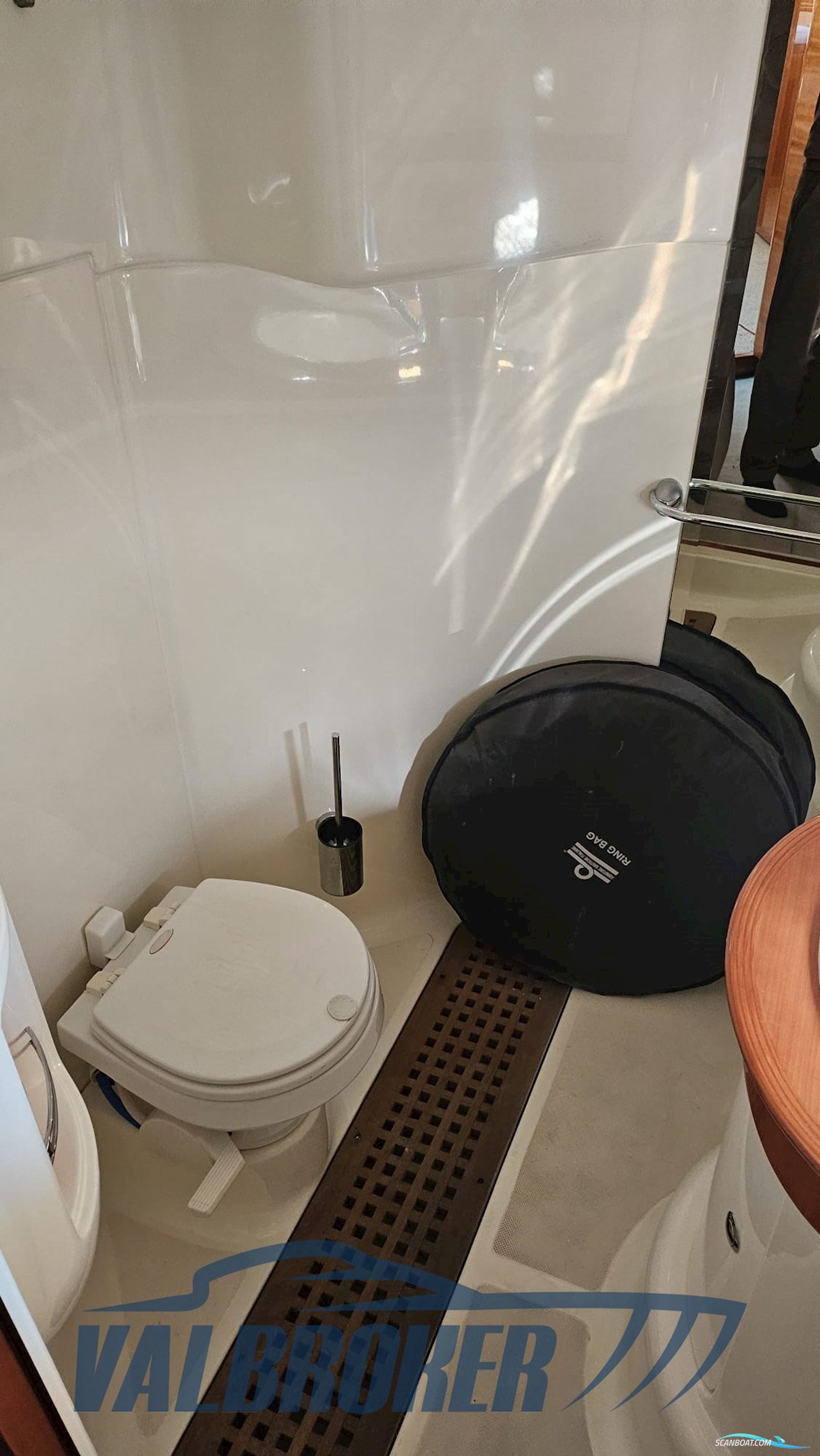 Atlantis 42