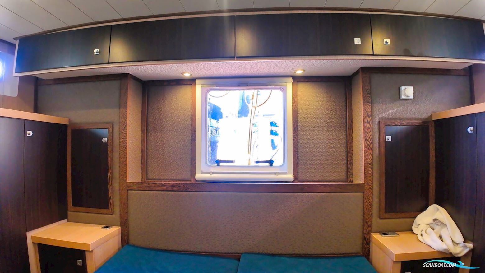 Aventura 43 AK Cabrio