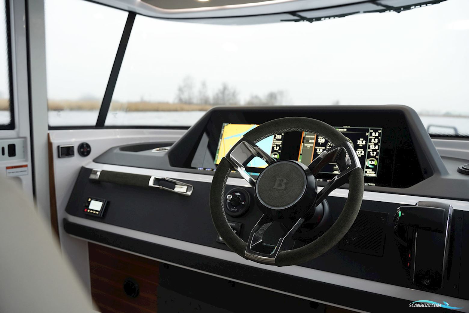 Axopar  28 Cabin