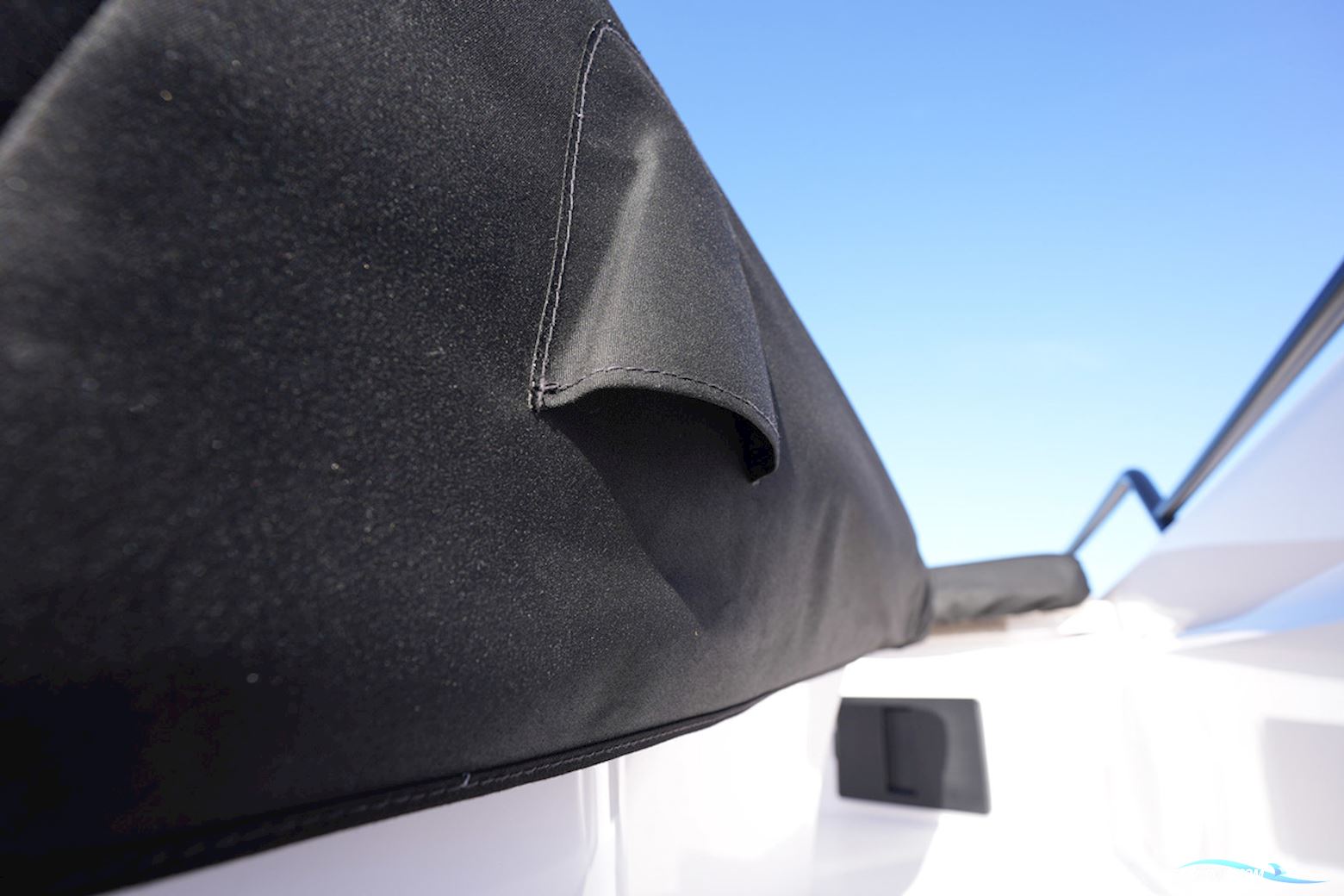 Axopar  37 XC Cross Cabin Mediterrana Edition