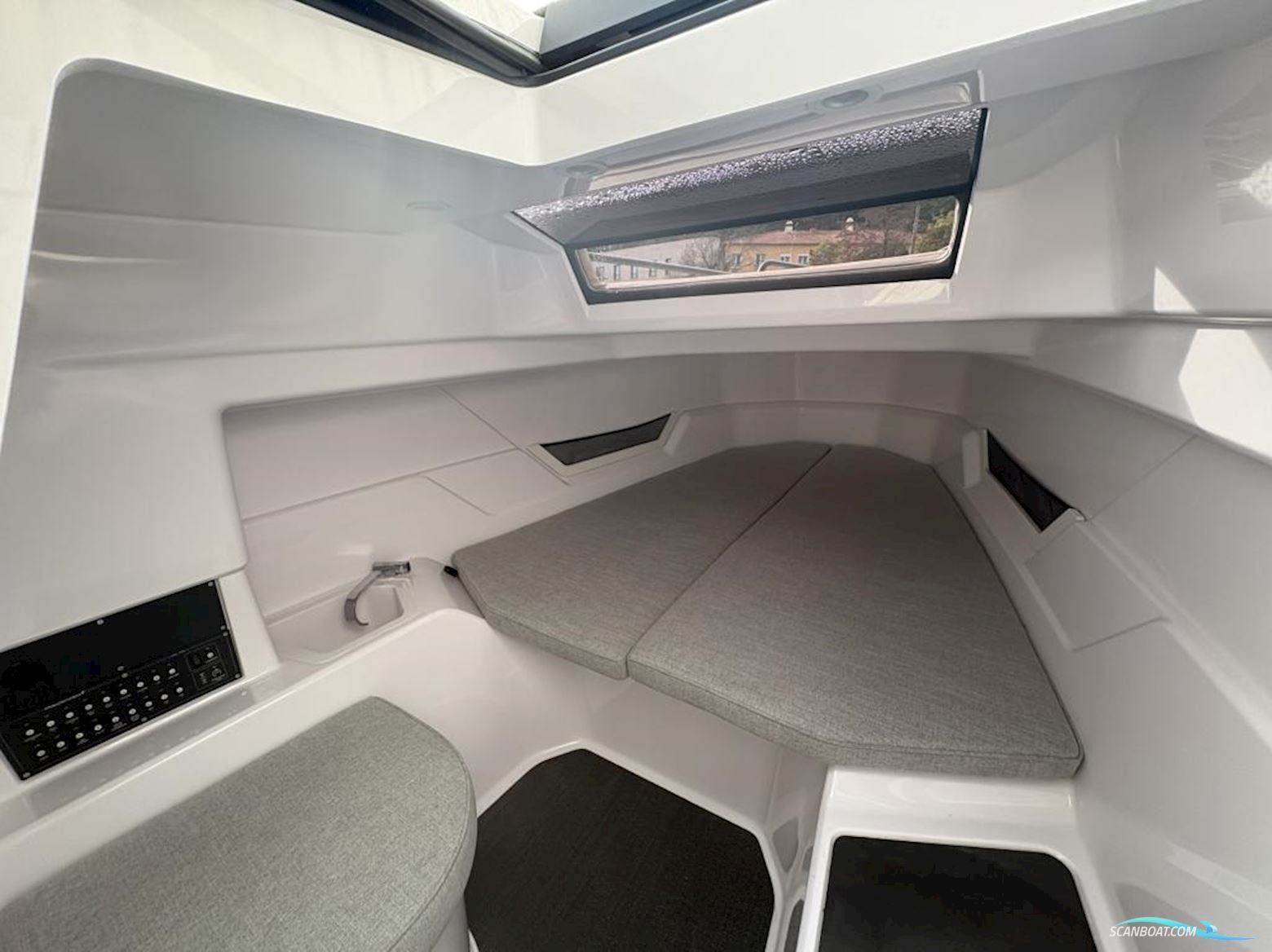 AXOPAR 25 Cross Top - reserviert