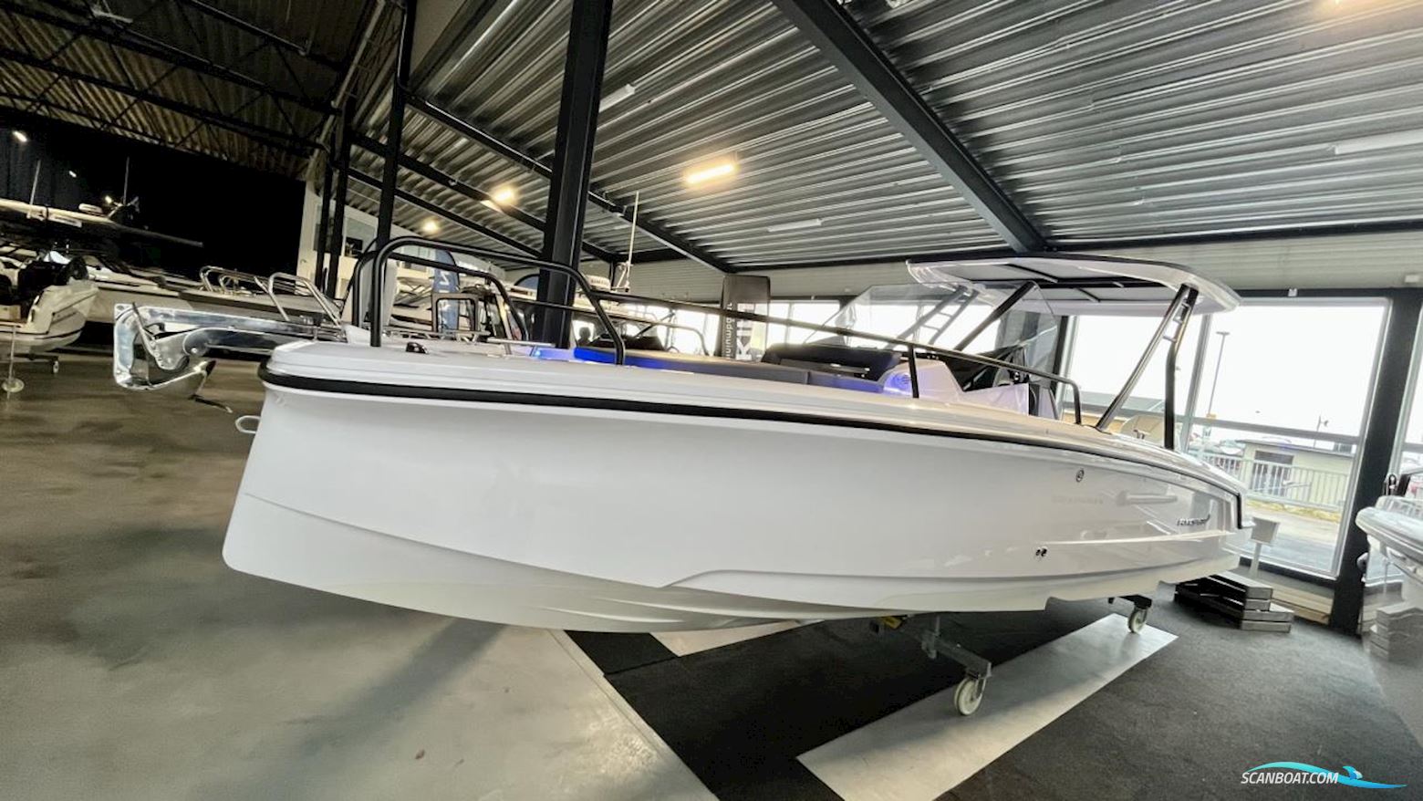 Axopar 25 Cross Top Motorboot 2023, mit Mercury motor, Sweden