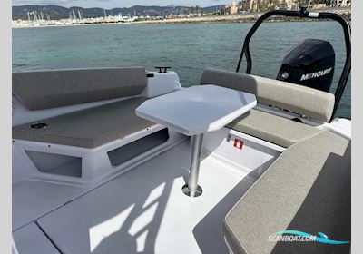 Axopar 25 Cross-Top Motorboot 2026, mit Mercury motor, Spanien