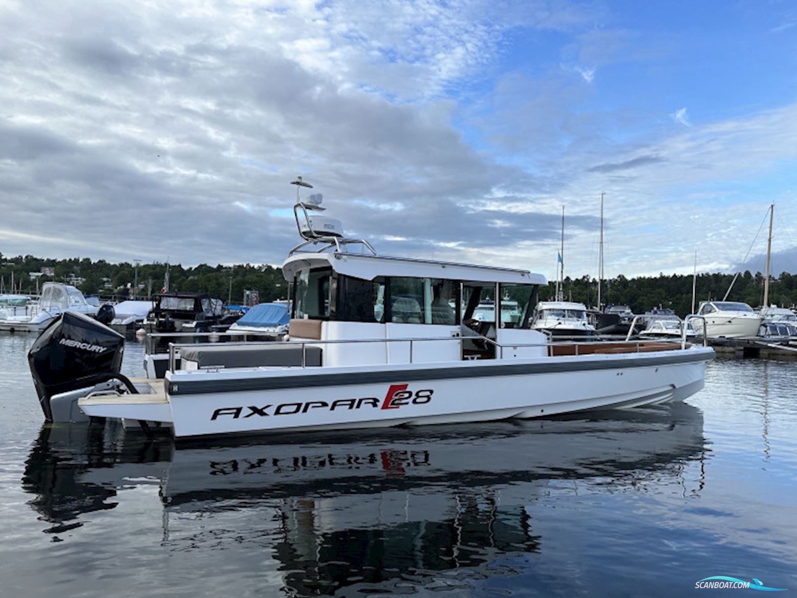 Axopar 28 Aft Cabin Motorboot 2016, mit Mercury 300 V8 Veran AMDS motor, Deutschland