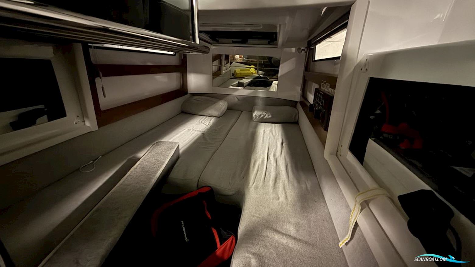 Axopar 28 Aft Cabin