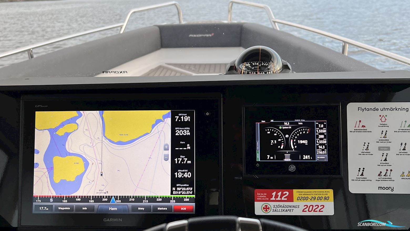 Axopar 28 Aft Cabin