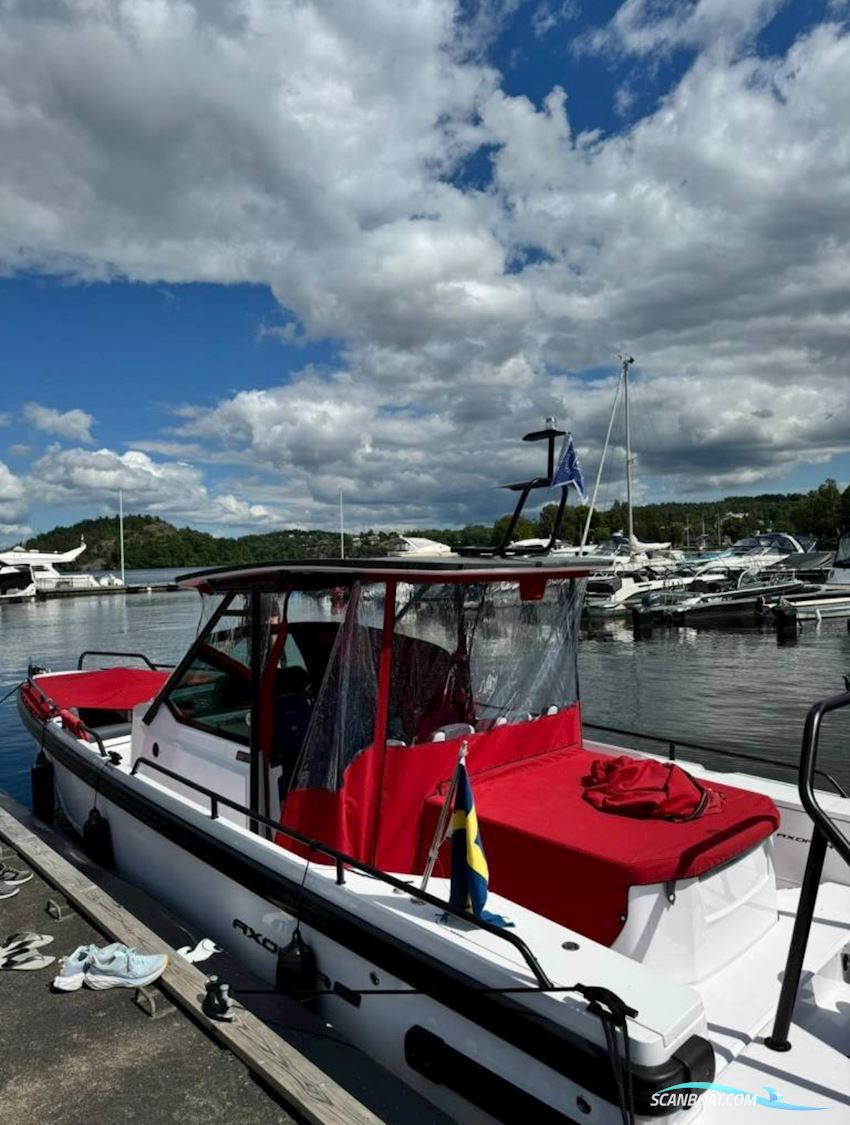 Axopar 28 Brabus T-Top