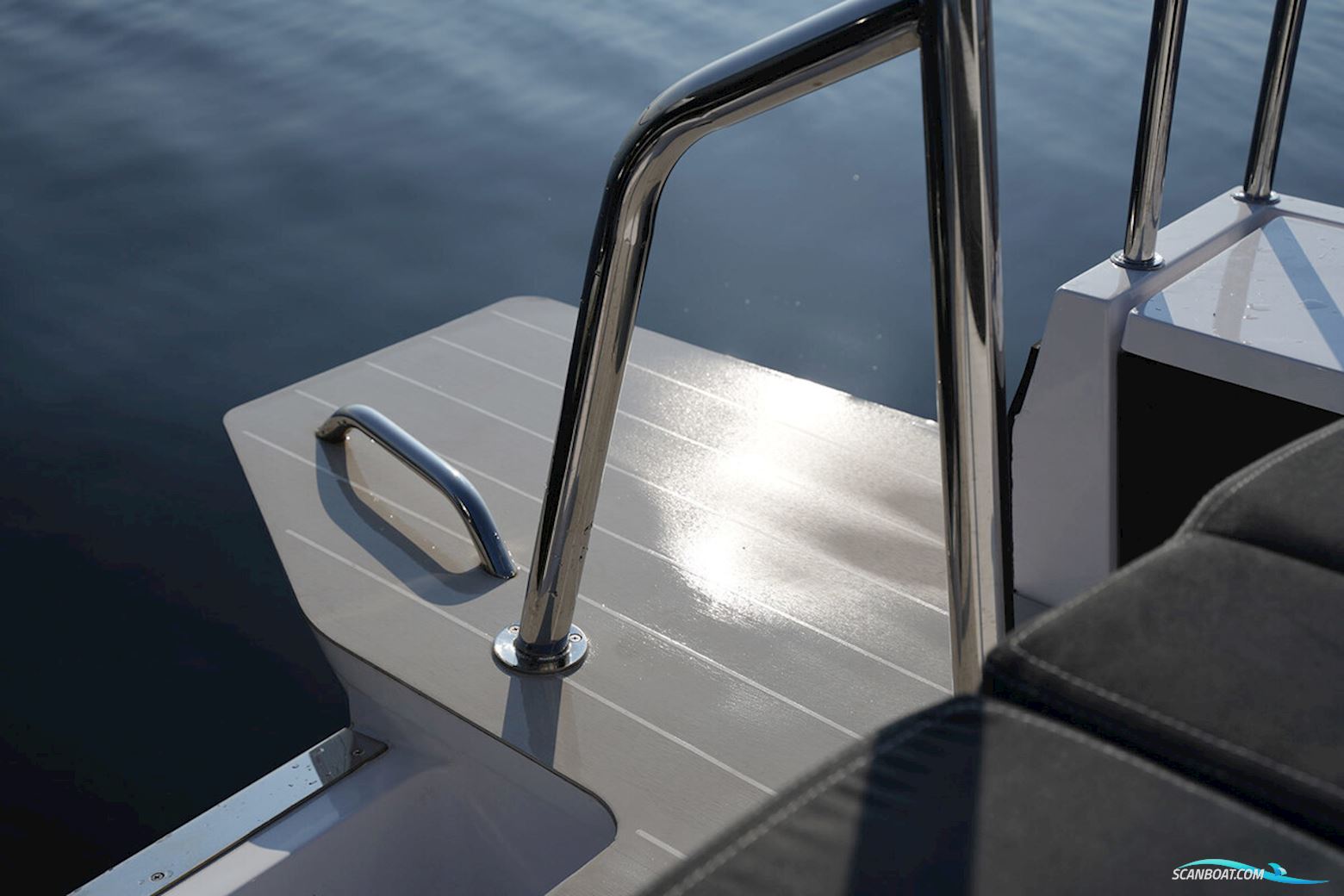 Axopar 28 Cabin - AC