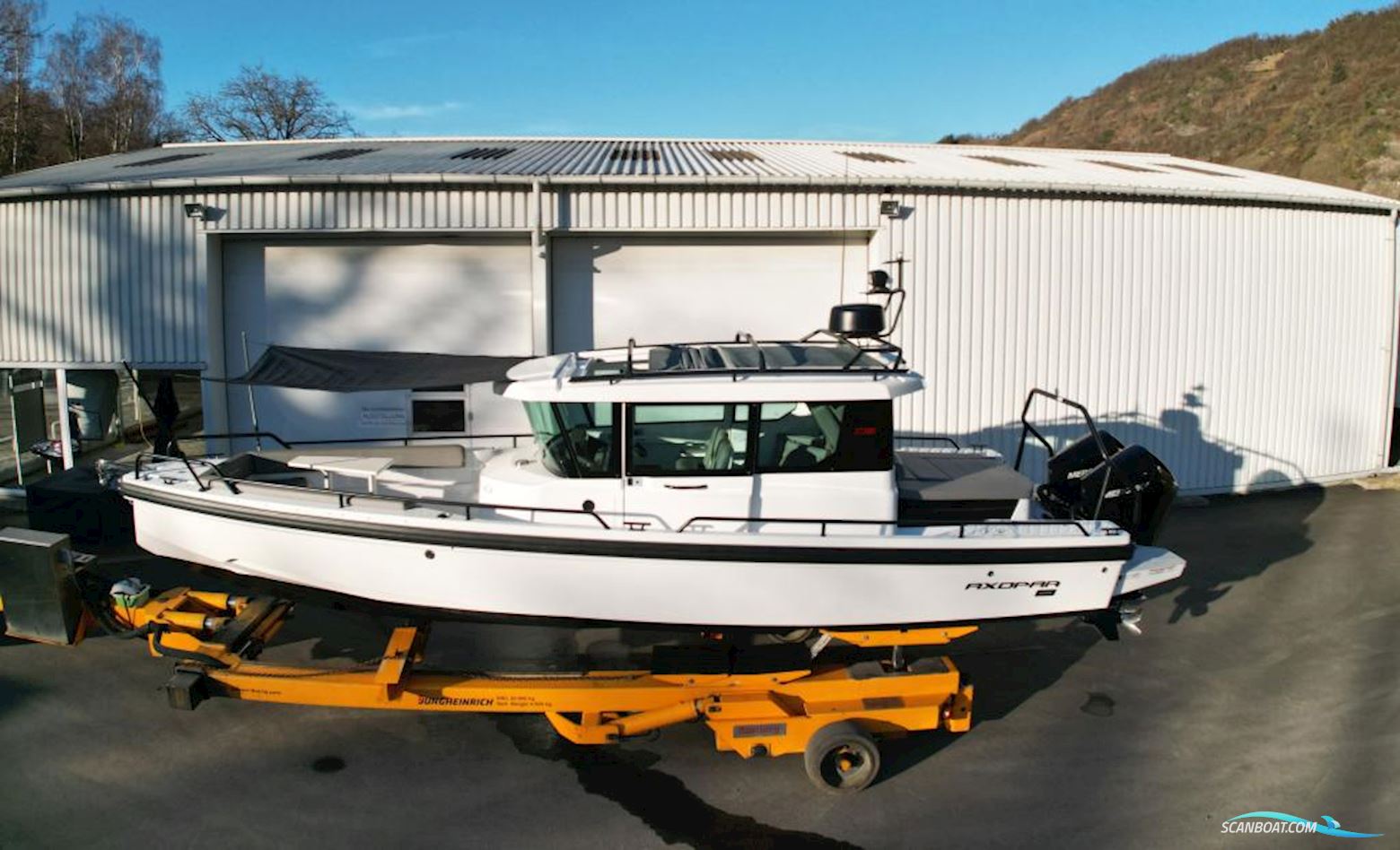 Axopar 28 Cabin - Reserviert