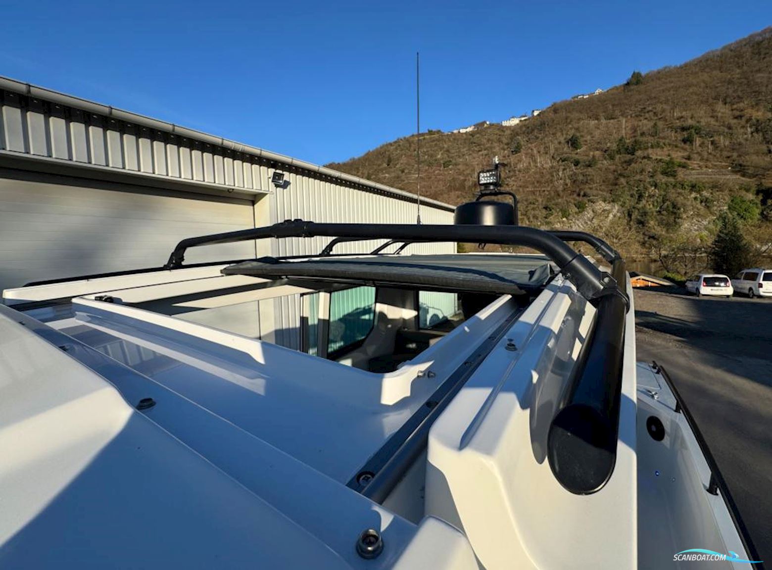 Axopar 28 Cabin - Reserviert