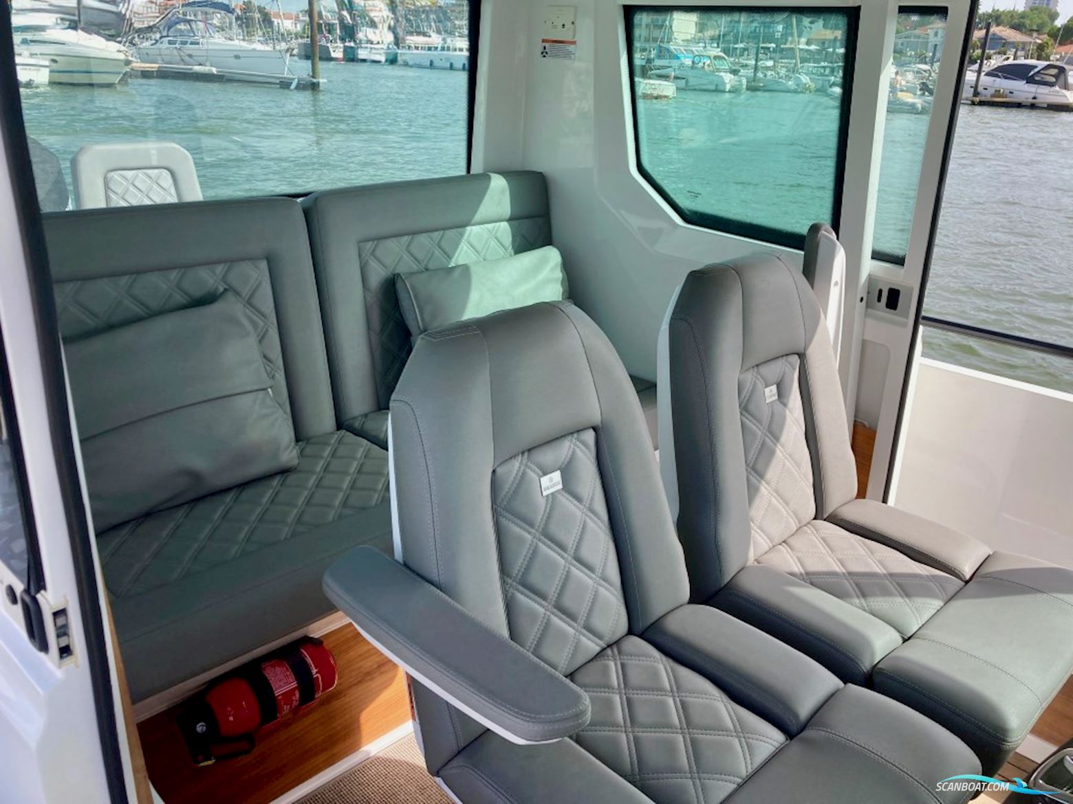Axopar 28 Cabin Brabus Line