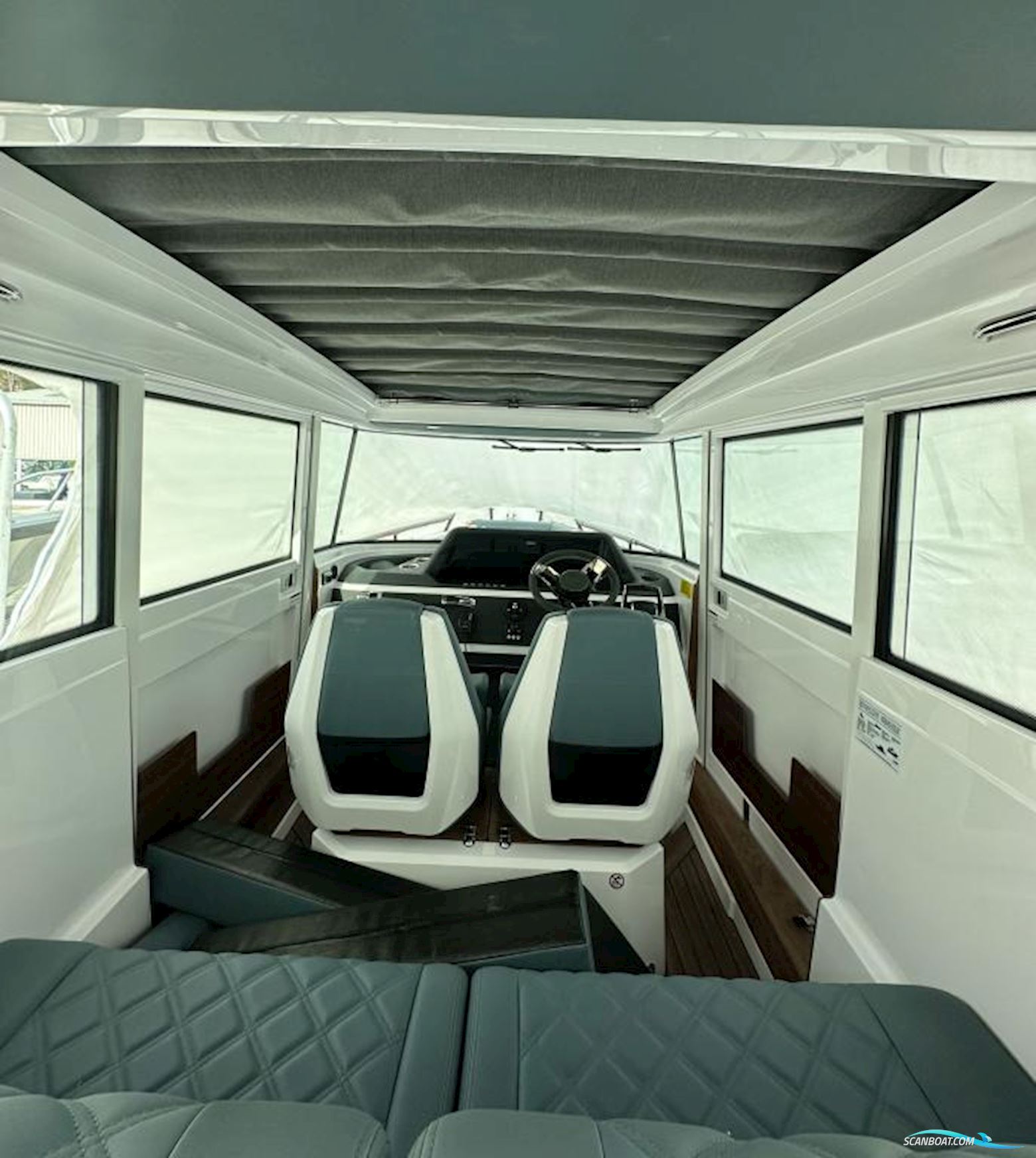 Axopar 28 Cabin Motorboot 2023, mit Mercury motor, Deutschland
