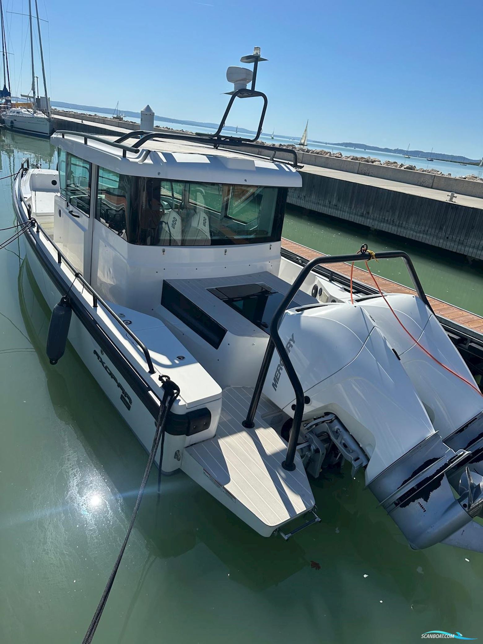 Axopar 28 Cabin Motorboot 2023, mit Mercury motor, Frankreich
