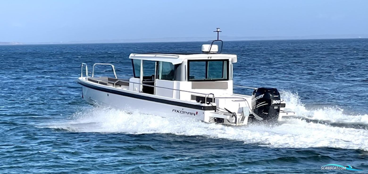Axopar 28 Cabin