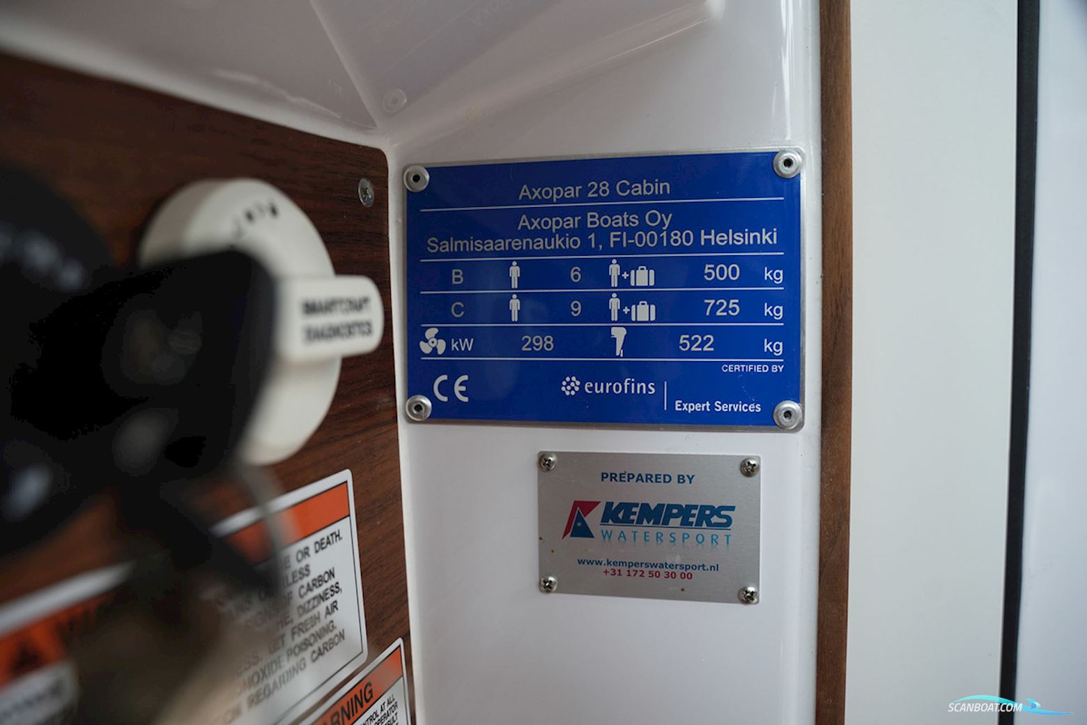 Axopar 28 Cabin