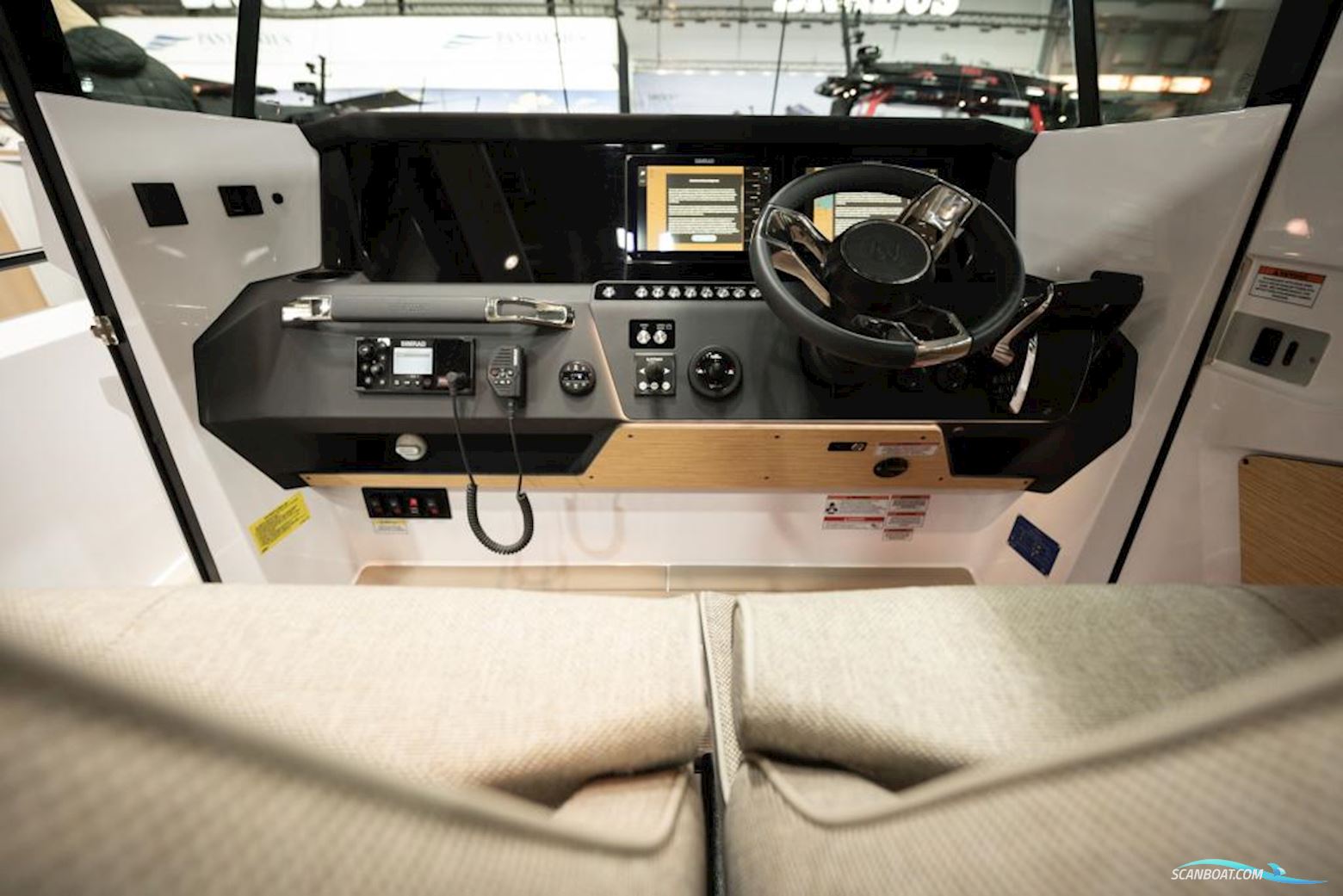 AXOPAR 29 Cross Cabin