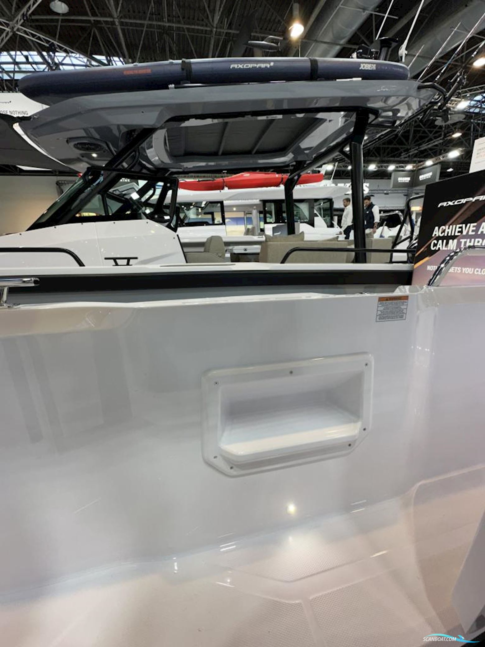 AXOPAR 29 Cross Cabin