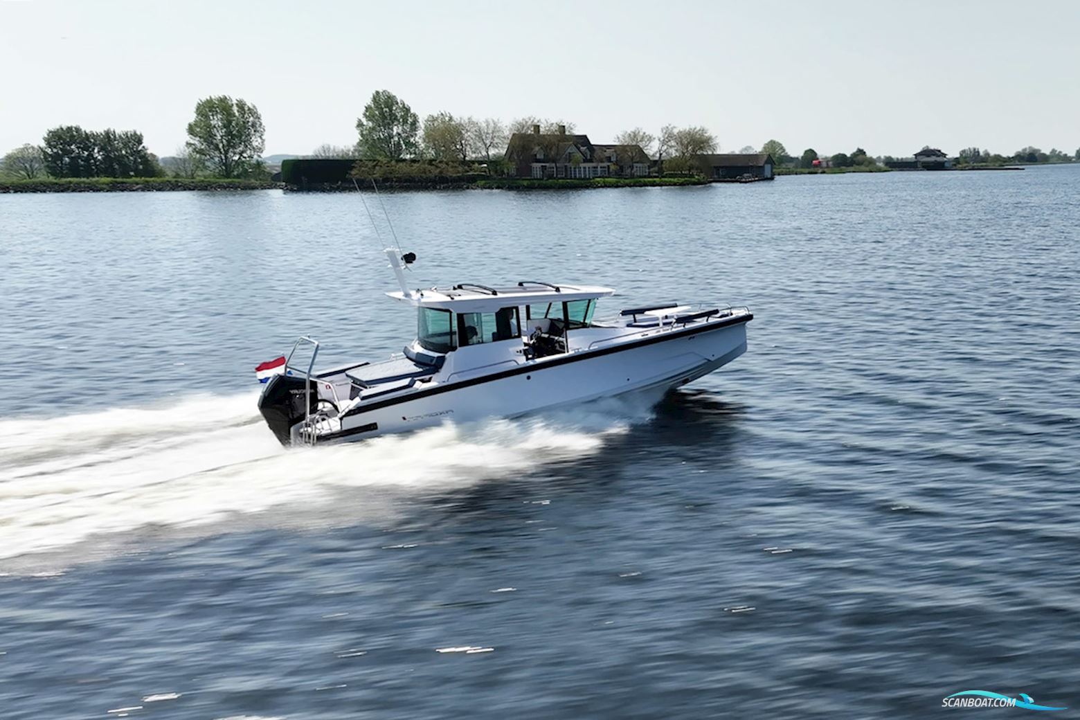 AXOPAR 29 XC Cross Cabin