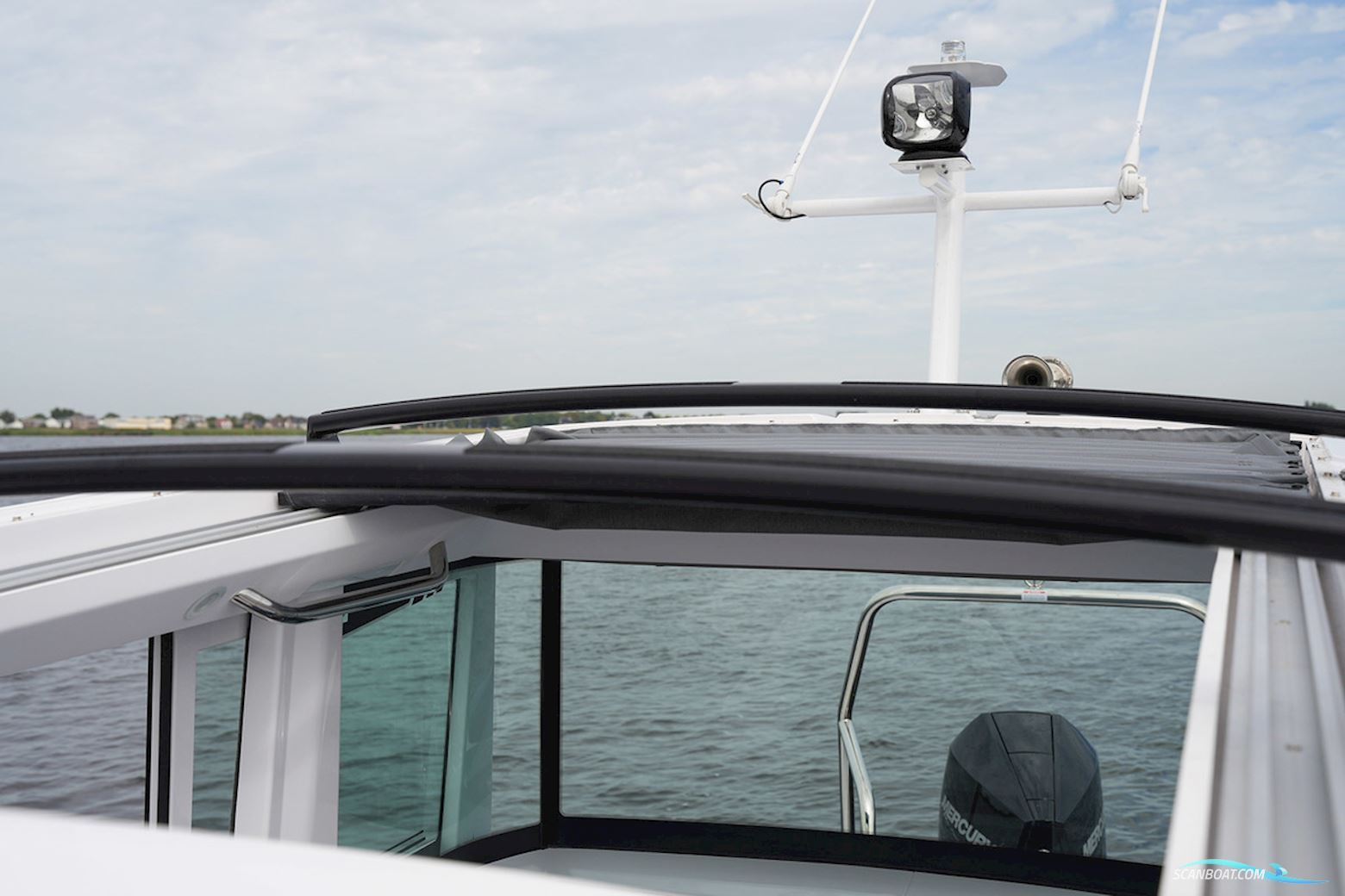 AXOPAR 29 XC Cross Cabin