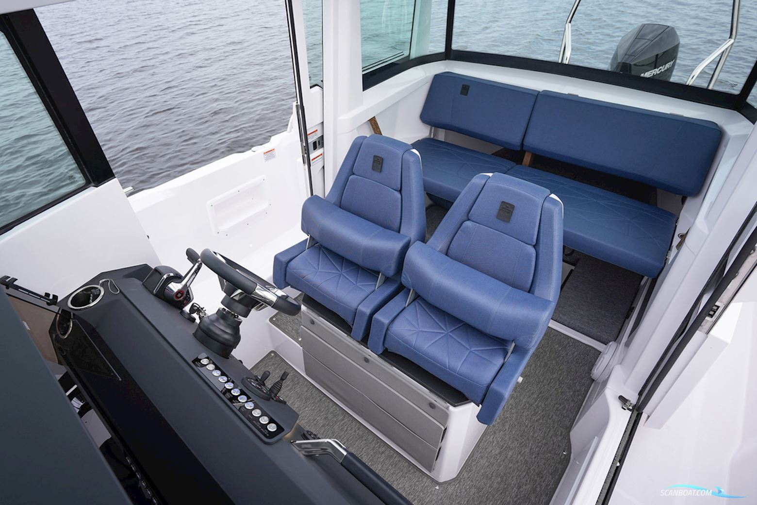 AXOPAR 29 XC Cross Cabin