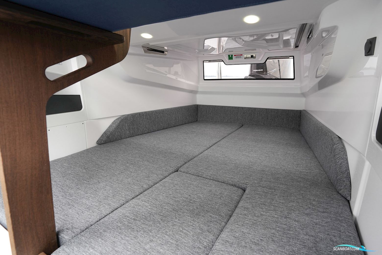 AXOPAR 29 XC Cross Cabin