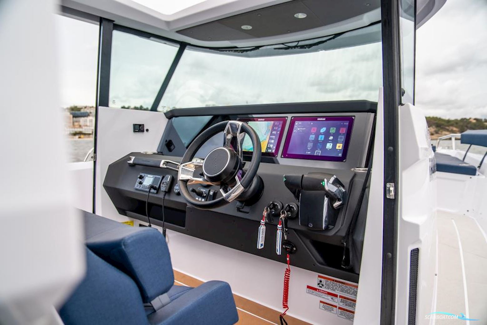 Axopar 29 XC Cross Cabin