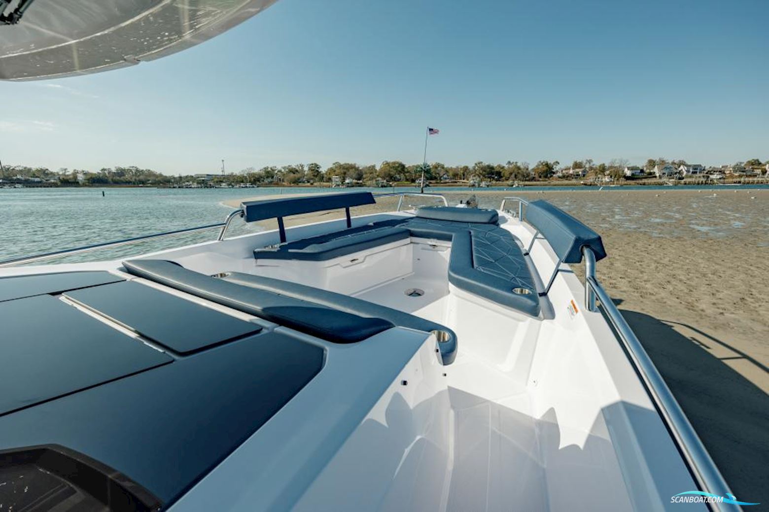 Axopar 29 XC Cross Cabin