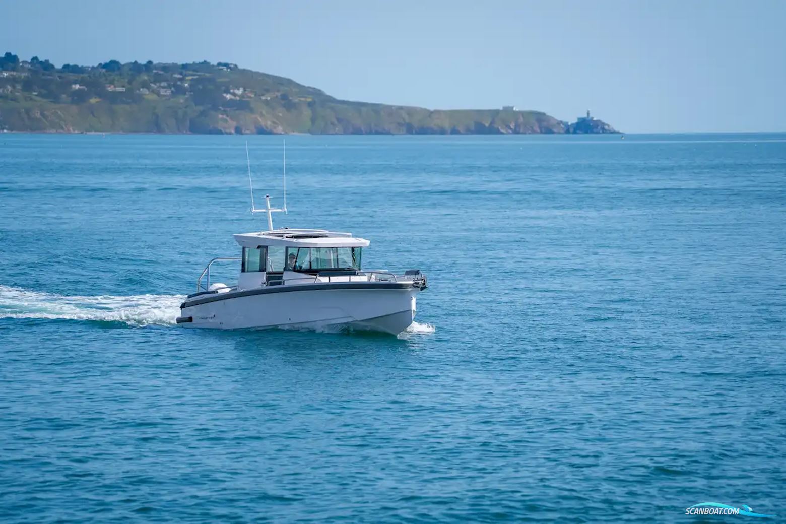 Axopar 29 XC Cross Cabin