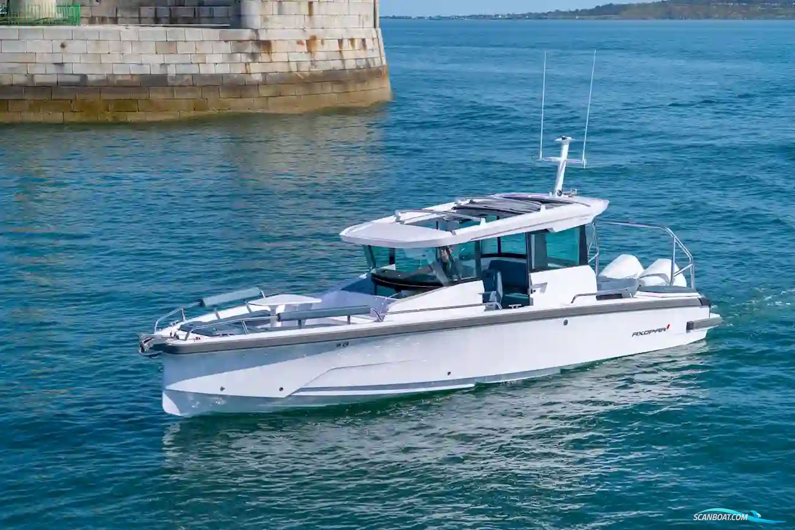Axopar 29 XC Cross Cabin