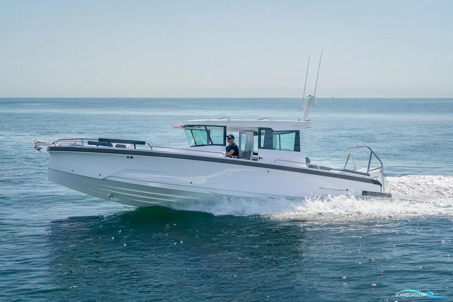 Axopar 29 XC Cross Cabin