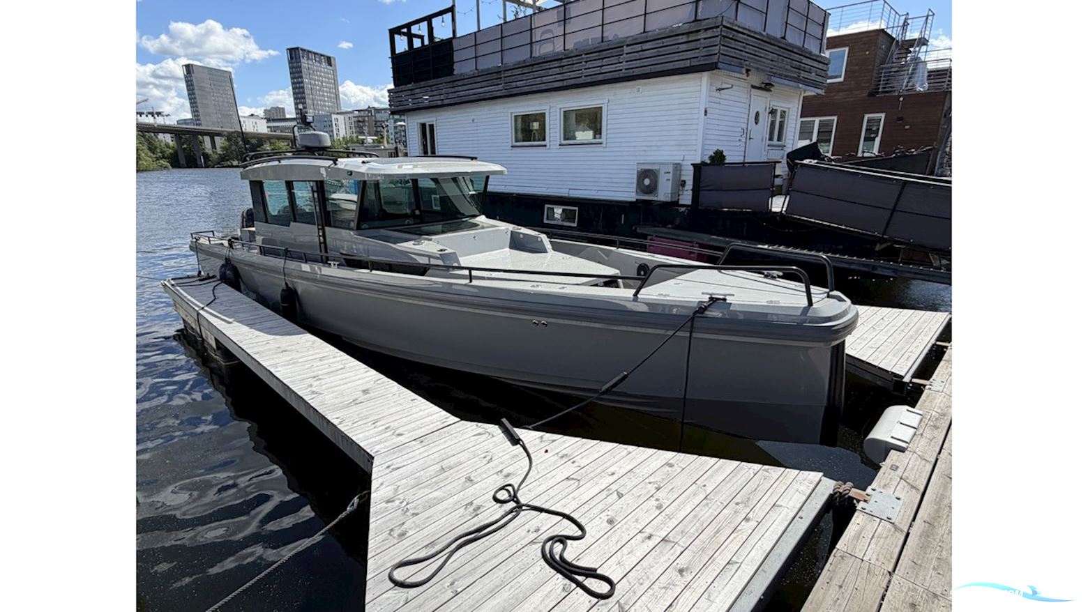 Axopar 37 Aft Cabin