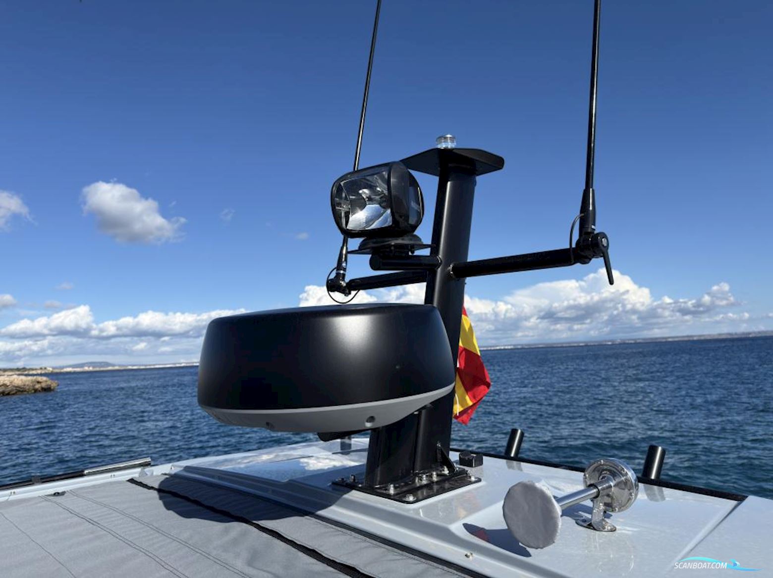 Axopar 37 Cross Cabin - Rerserviert