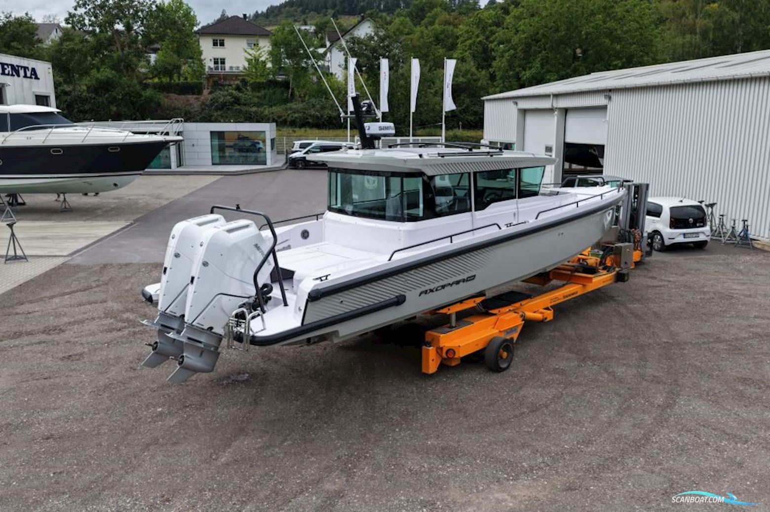 AXOPAR 37 Cross Cabin - U-Sofa