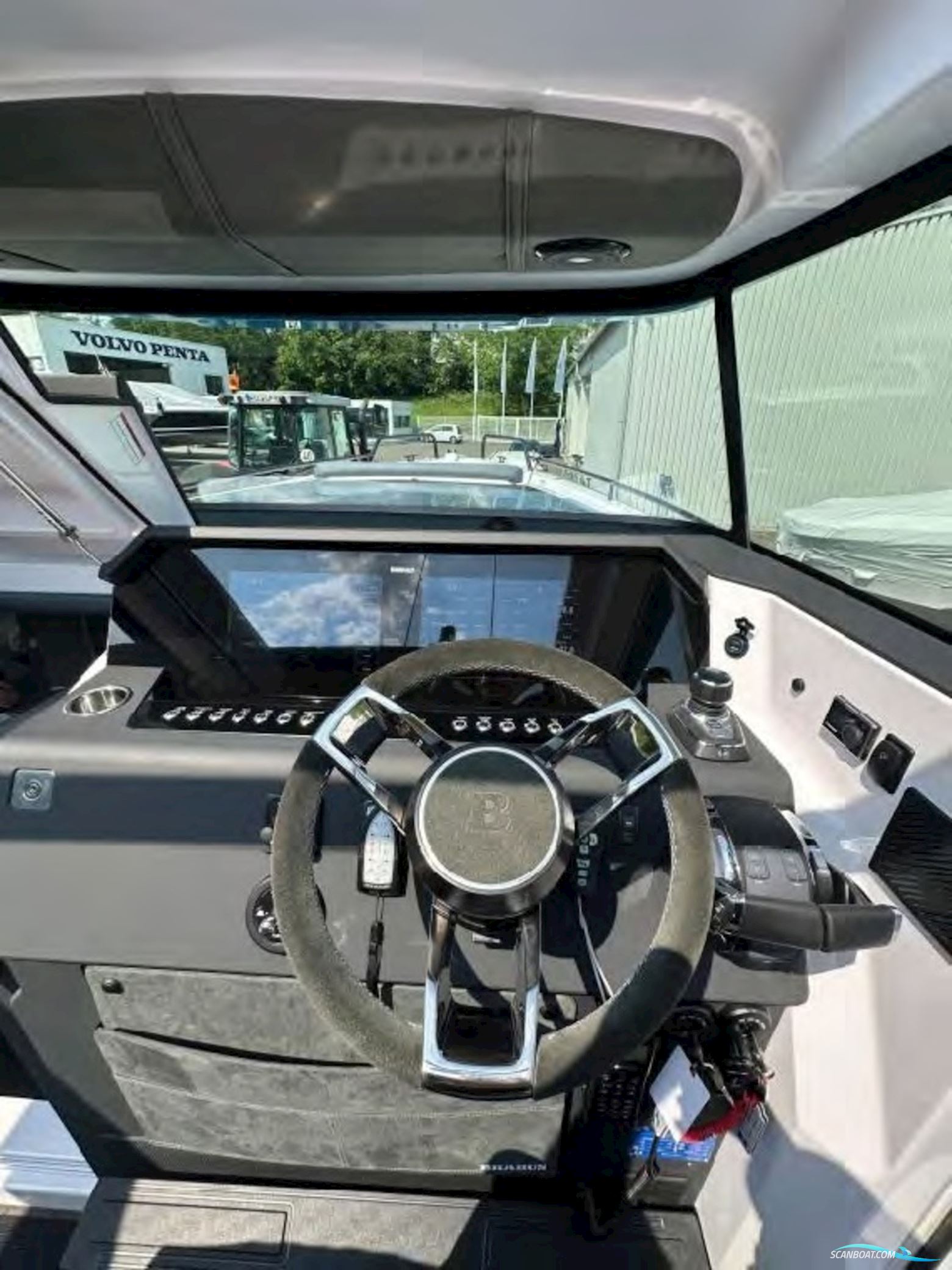 Axopar 37 Cross Cabin Brabus Line