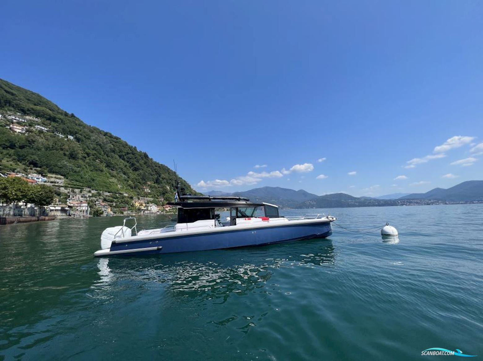 Axopar 37 Cross Cabin Inkl. Gyro Motorboot 2022, mit Mercury motor, Frankreich