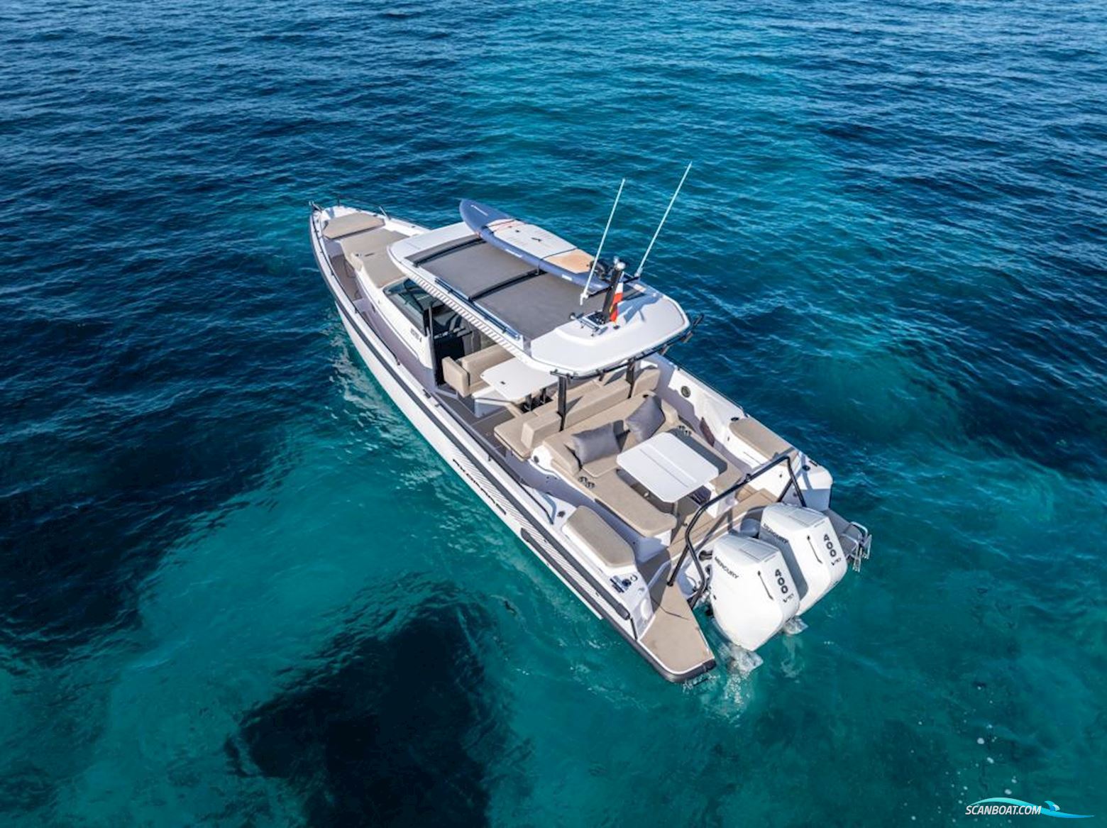 Axopar 37 Sun Top - Frei Konfigurierbar Motorboot 2025, Finland