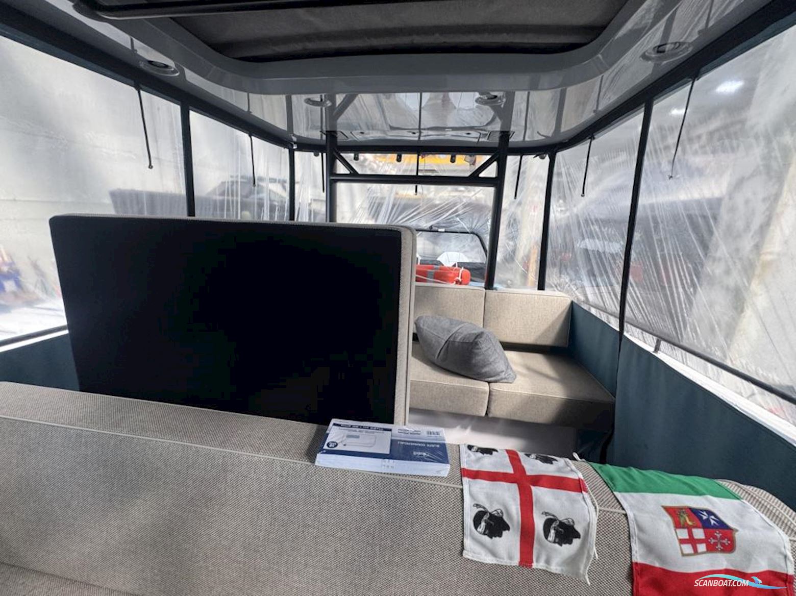 AXOPAR 37 Sun-Top - Lifting Points