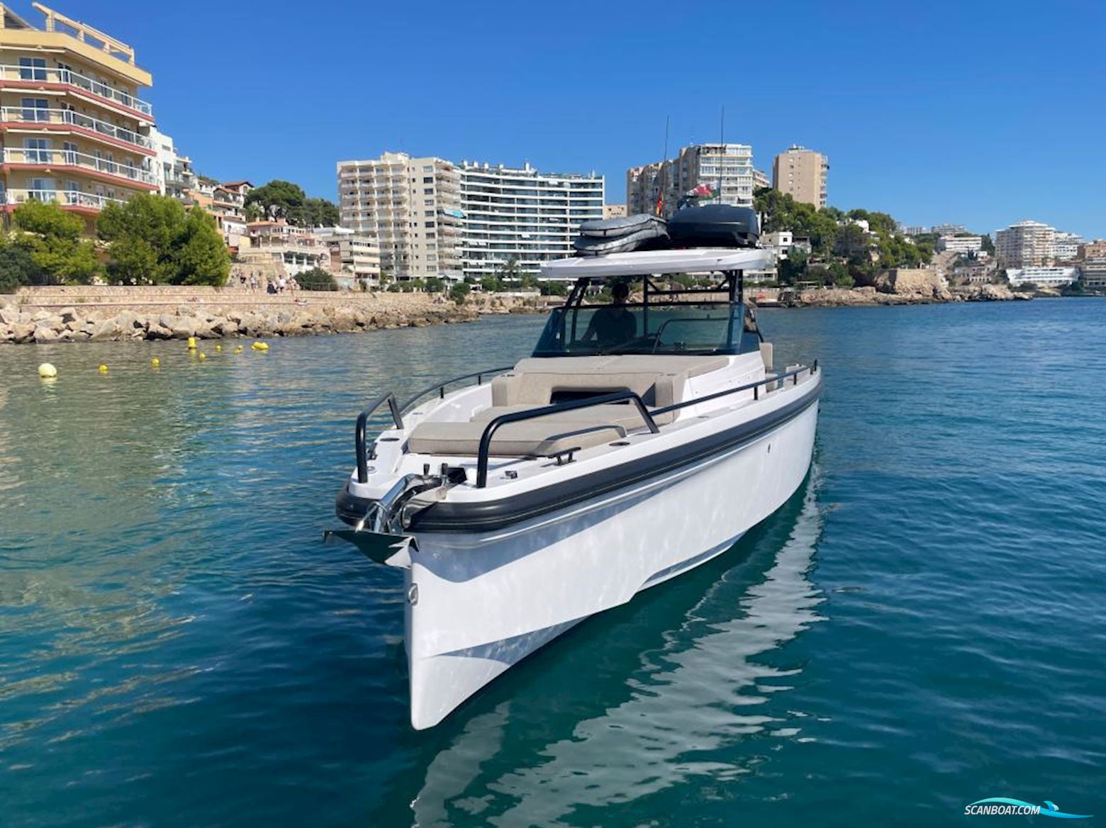 Axopar 37 Sun-Top - Multistorage, Gyro Motorboot 2022, mit Mercury motor, Spanien